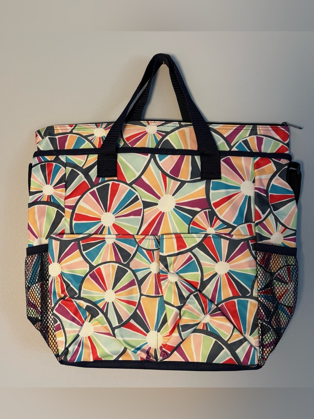 Thirty-One Everyday Multicolor Pinwheel Mesh Pocket Tote